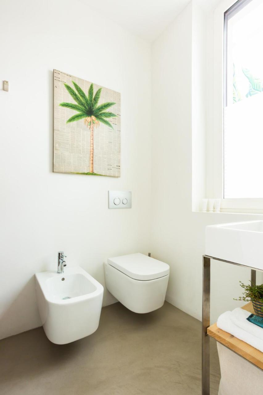 Tropical Micro Studio With Terrace And Duomo Views ミラノ エクステリア 写真